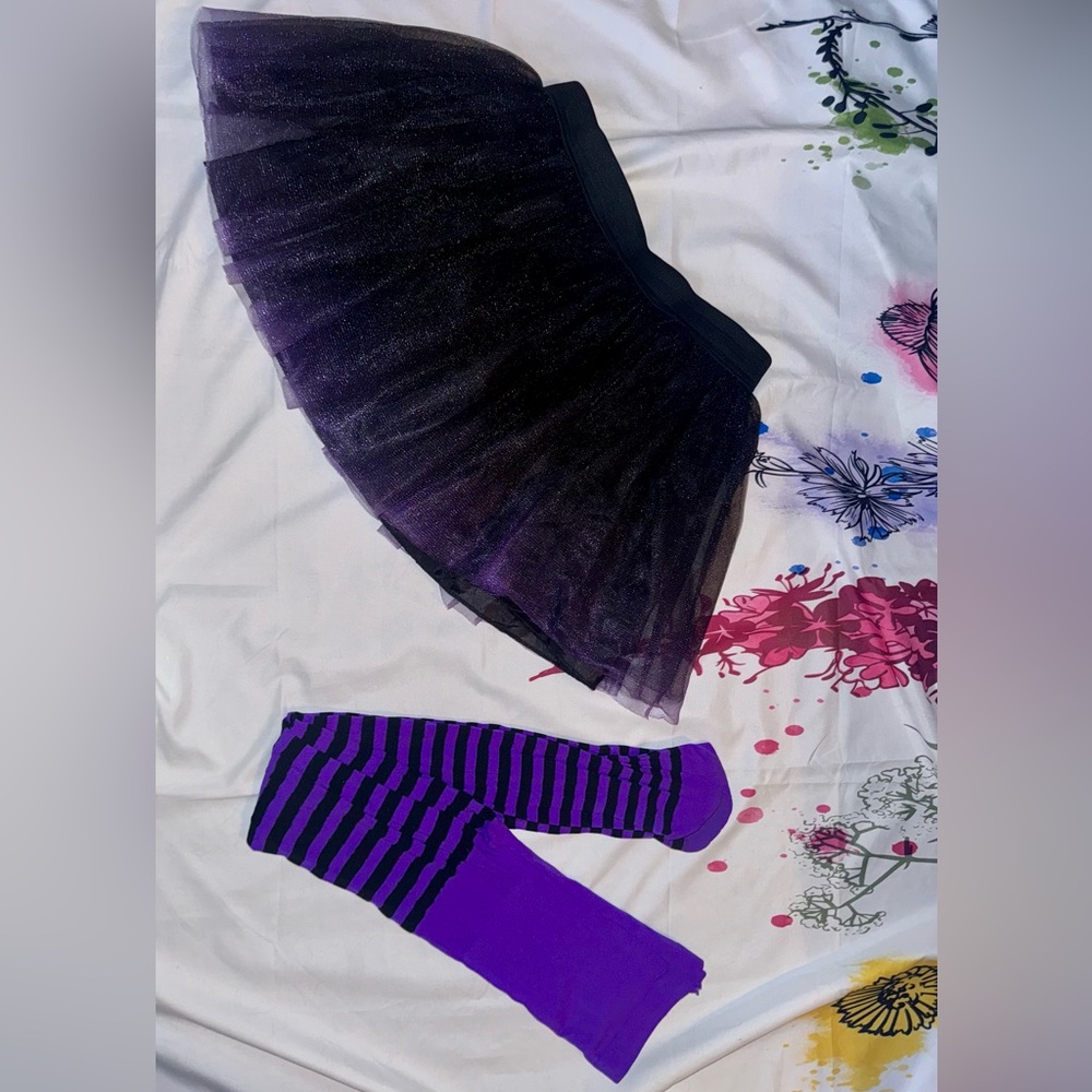 Women’s Skirt & Leggings 💜🖤🎃🖤💜